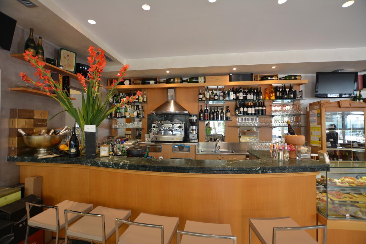 Hotel Tivoli Lignano Sabbiadoro Bagian luar foto