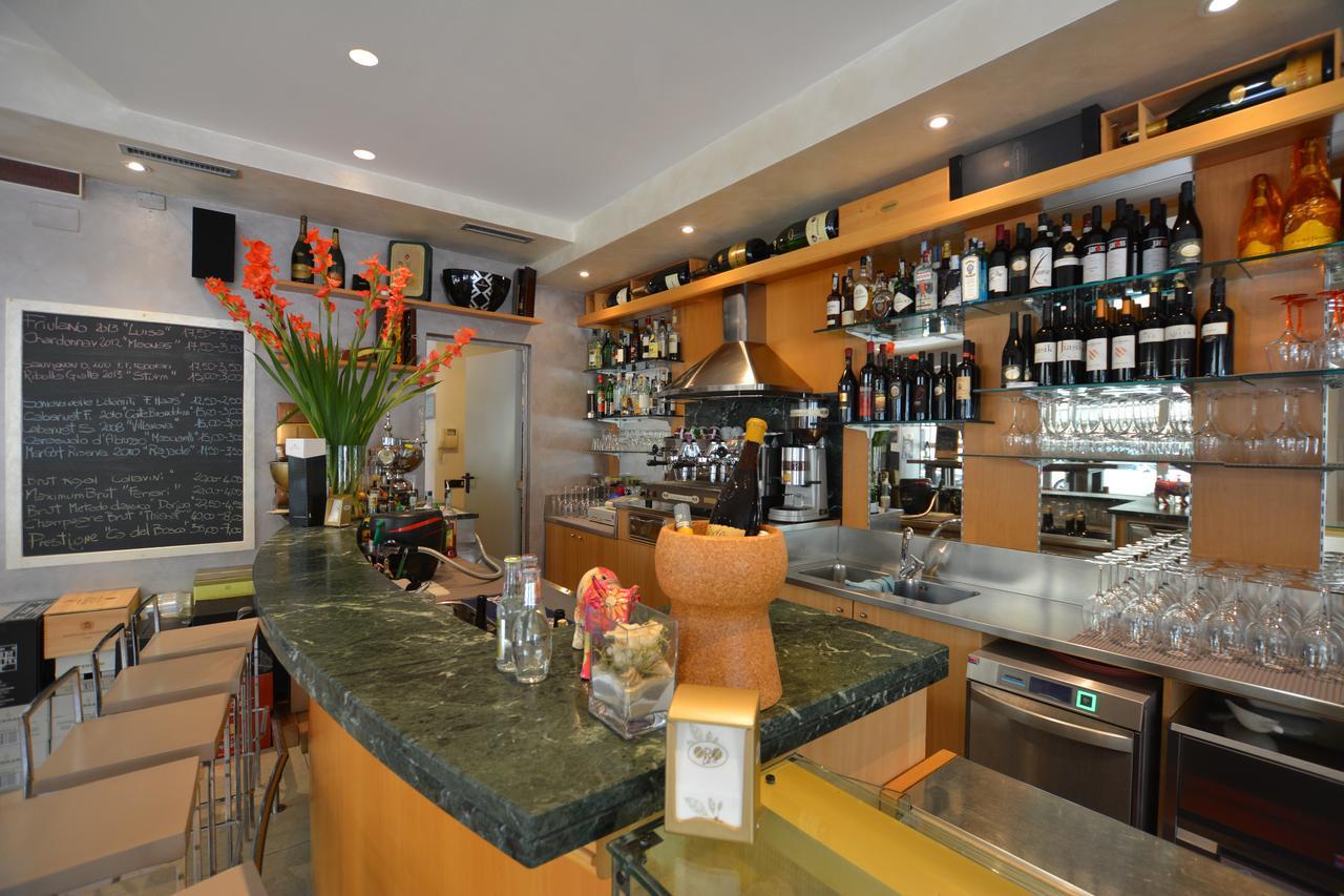 Hotel Tivoli Lignano Sabbiadoro Bagian luar foto